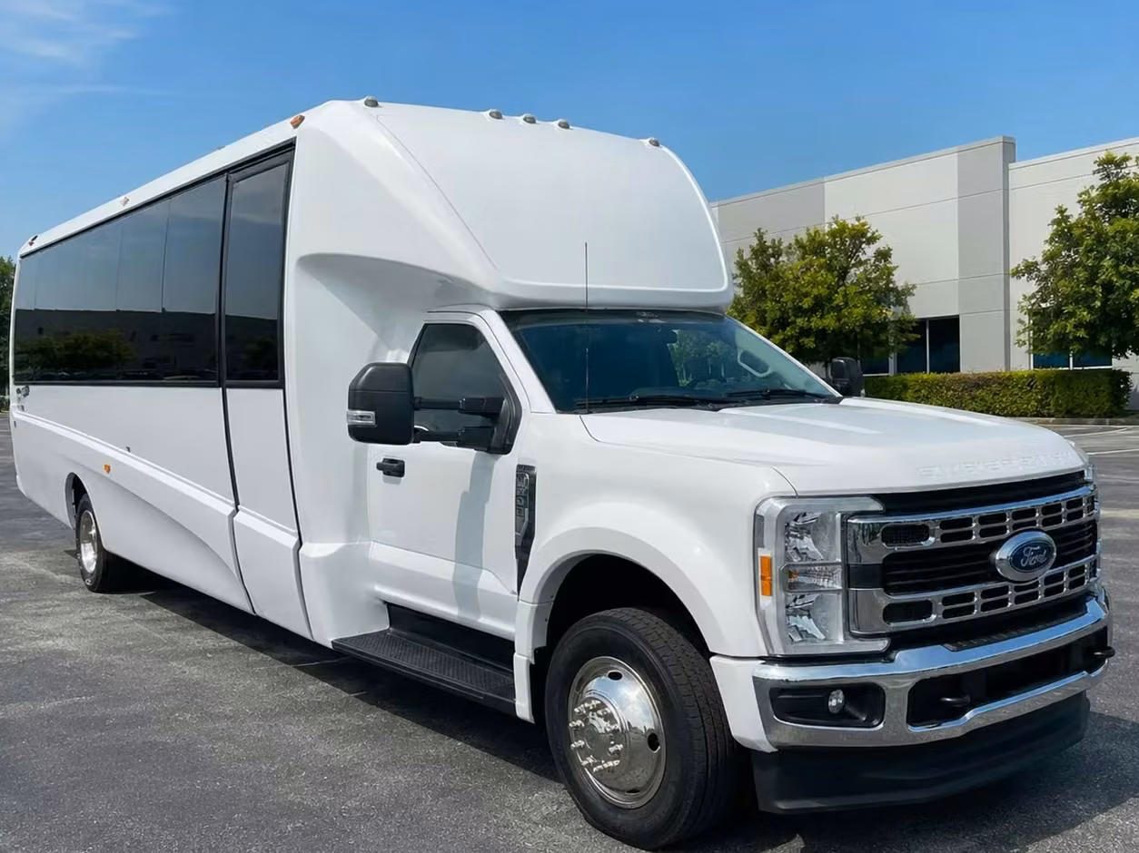 bella vista 25 passenger minibus rental