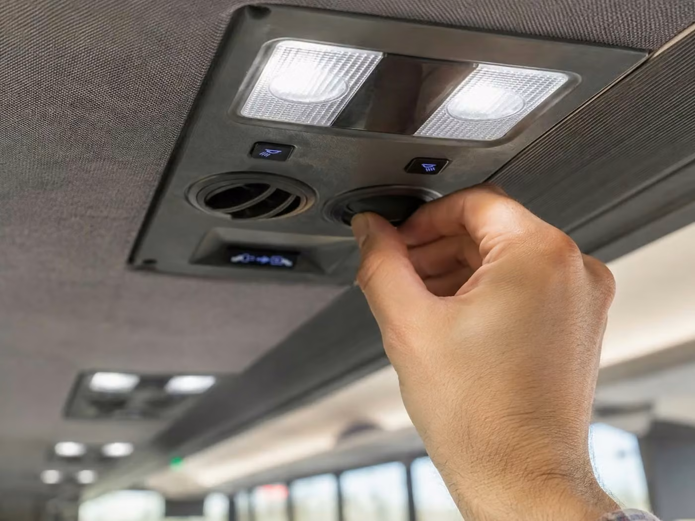 bella vista 35 passenger minibus air conditioning