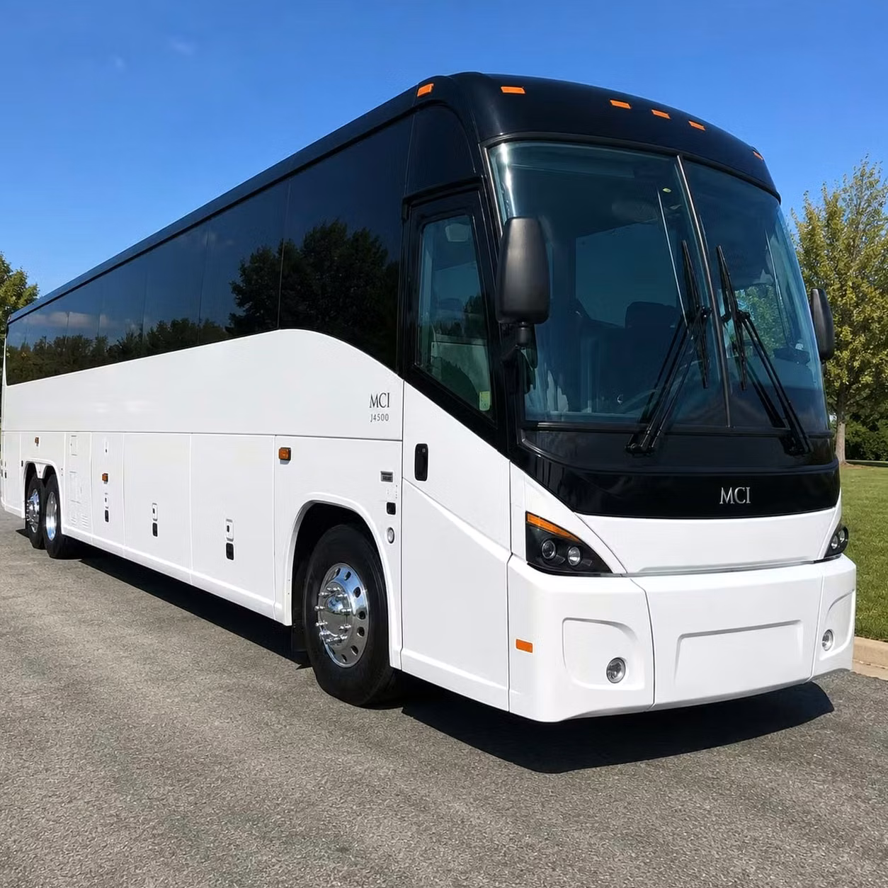 bella vista construction and remote worksite shuttle bus rentals